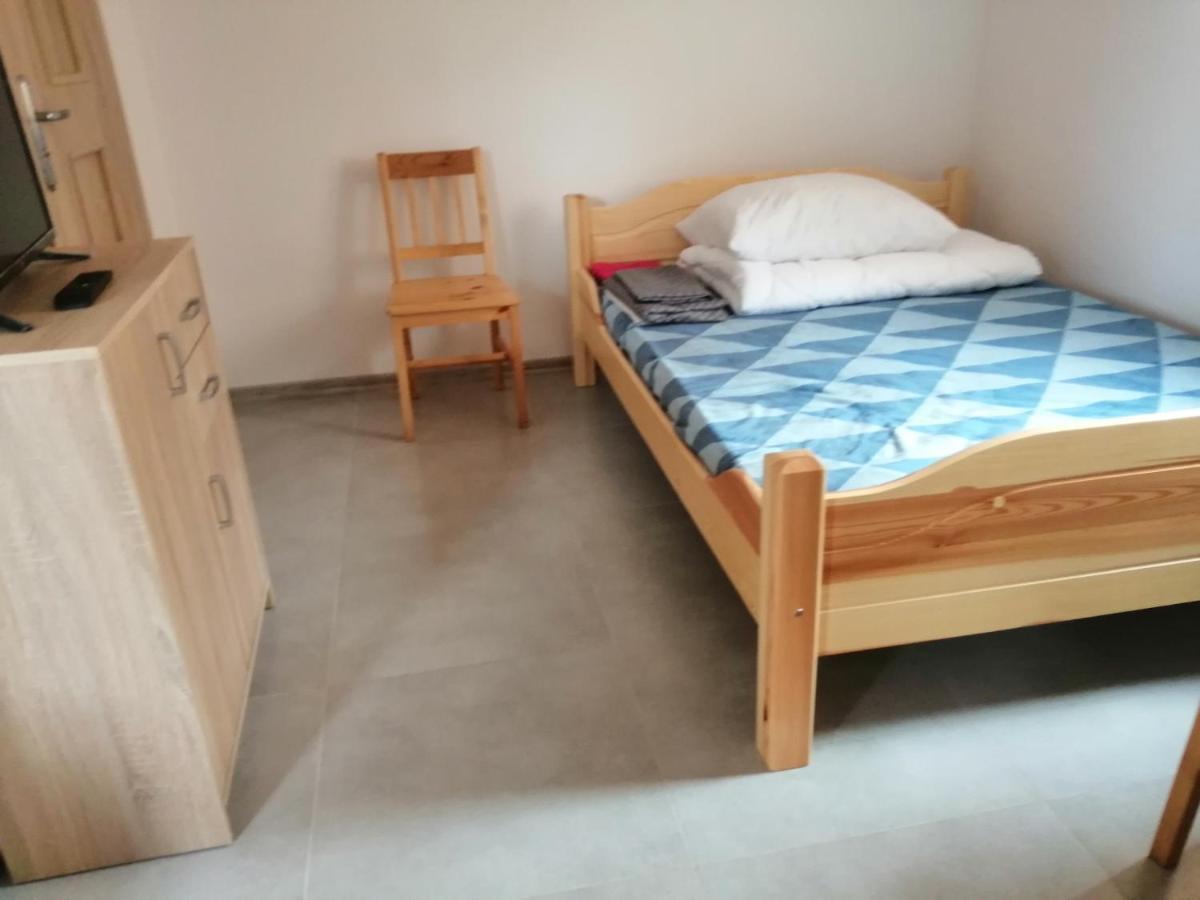 Appartement Jasionka à Ustrzyki Dolne Extérieur photo