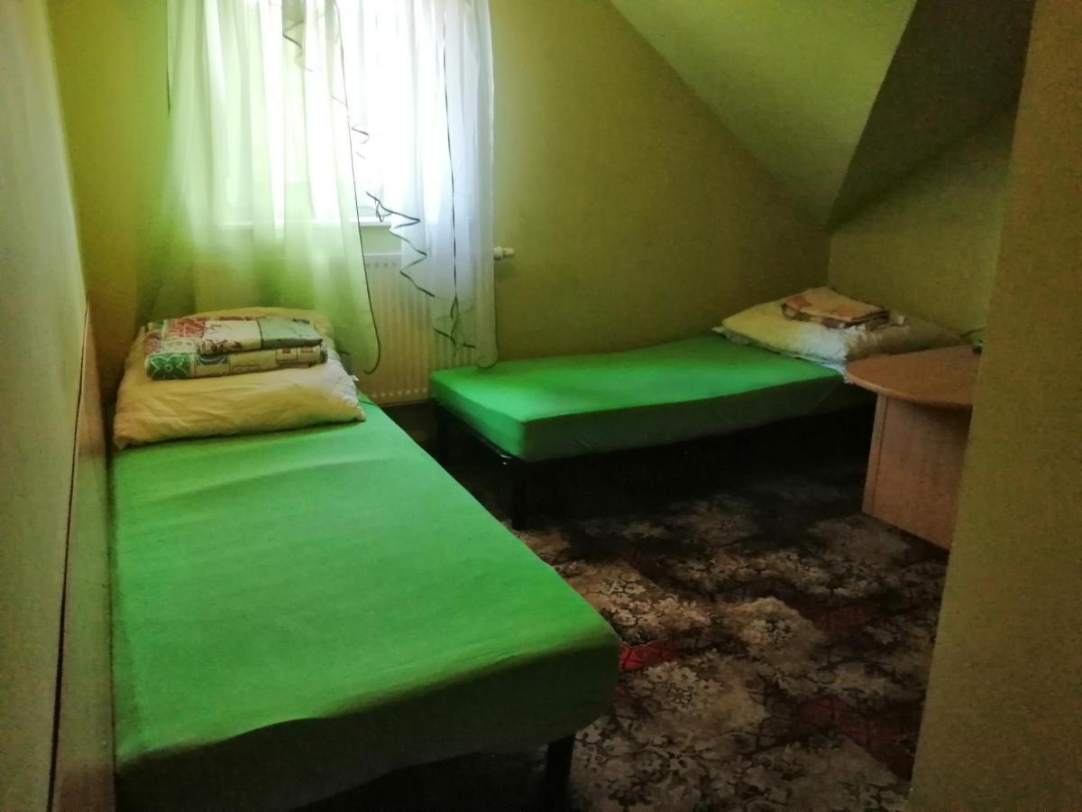 Appartement Jasionka à Ustrzyki Dolne Extérieur photo