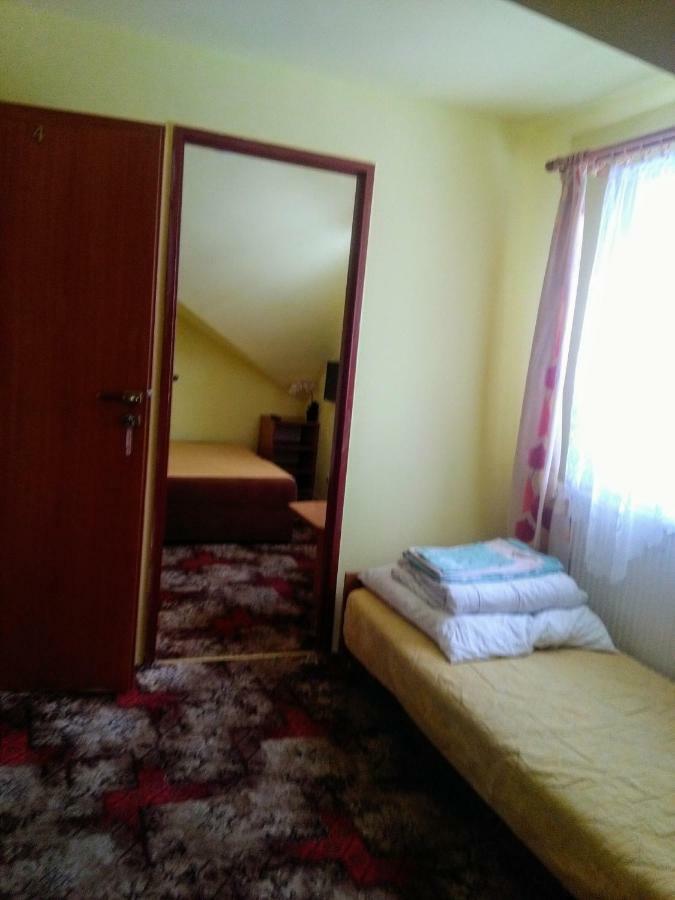 Appartement Jasionka à Ustrzyki Dolne Extérieur photo